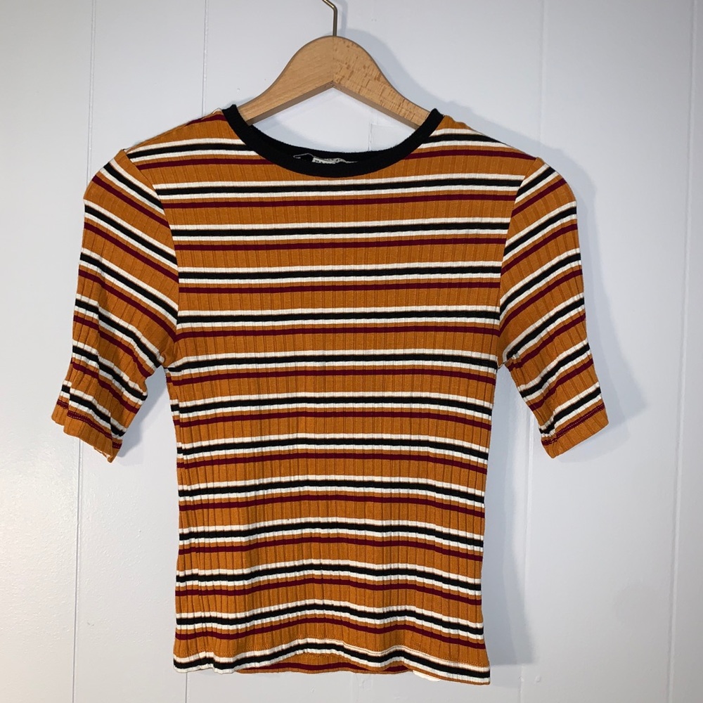 Fitted Striped Short Sleeve